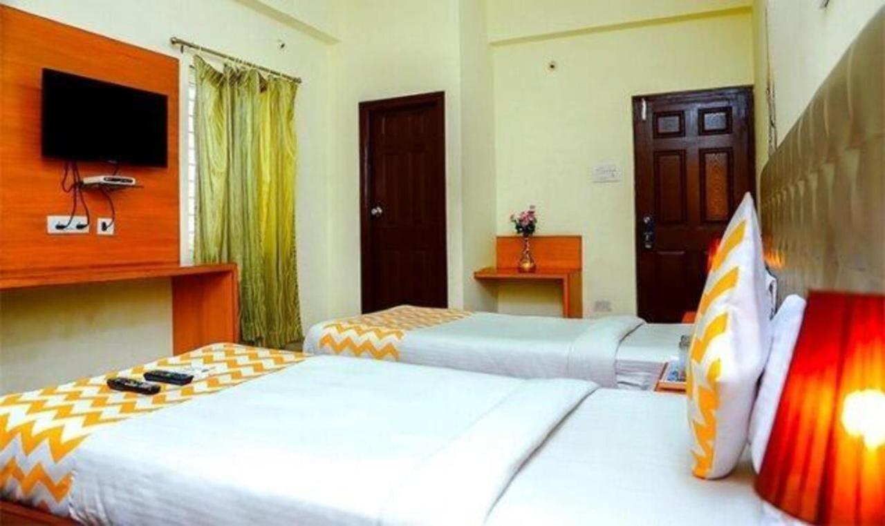 Hotel Fabexpress Rk Hospitality